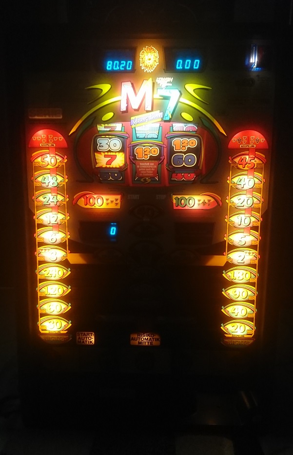 M7 Young Line Löwenplay NSM 1992 AN DUNKEL